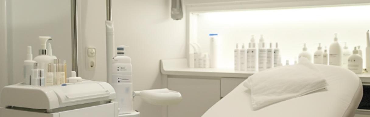 Injektionsbehandlung gegen Falten in Hamburg bei Shine Aesthetics Clinic & Academy