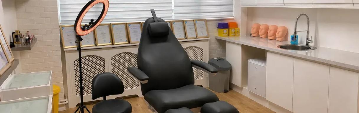 Injectables treatment for wrinkles in Kingston upon Thames at Skinfinity By Hiba Rihan