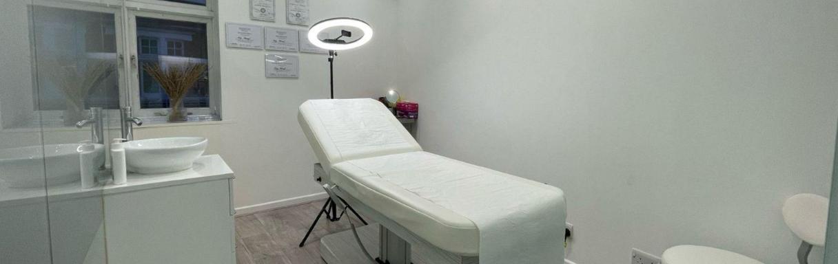 Injectables treatment for wrinkles in Kingston upon Thames at Eleganza Aesthetics