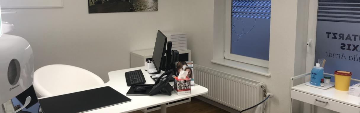 Injektionsbehandlung gegen Falten in Husum bei Hautarzt-Praxis Dr. Julia Arndt