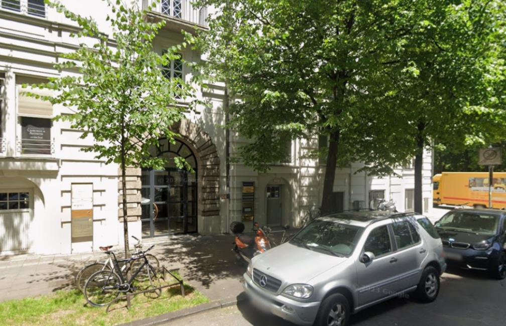 Praxisgemeinschaft Widenmayer 16 Plastische Chirurgie & Ästhetik an der Isar Prof. Dr. Taeger • Dr. Schmiedl • Dr. Wörl
