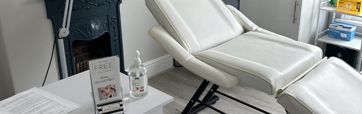 Injectables treatment for wrinkles in Cheadle at Estime Aesthetics