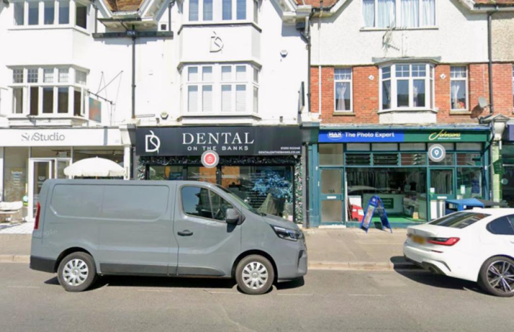 Dental on the Banks