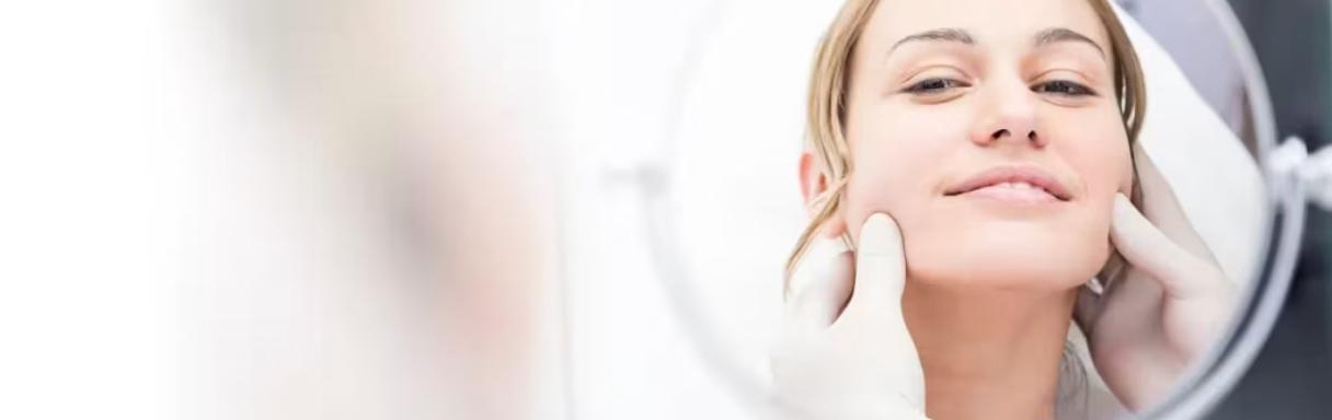Injectables treatment for wrinkles in Newport at Doctor-SR Clinic