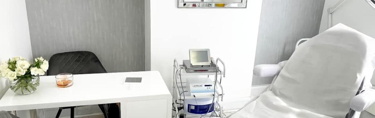 Injectables treatment for wrinkles in Maidenhead at Queen of Youth