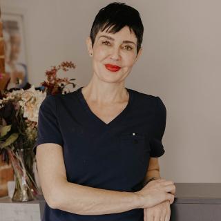 Laura Jennings