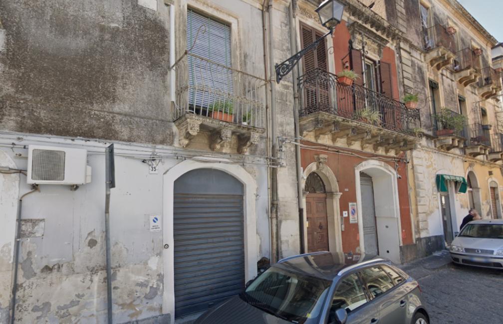 Dott. Corrado Fichera, Chirurgo plastico