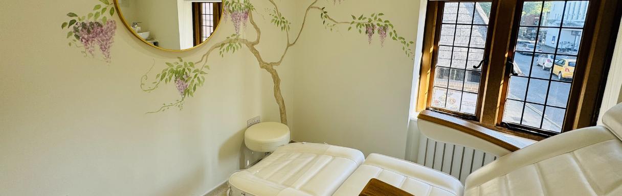 Injectables treatment for wrinkles in Winchester at Simply Skin Clinic