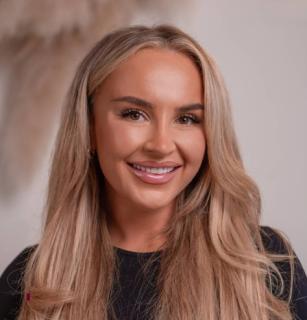 Ellie Page