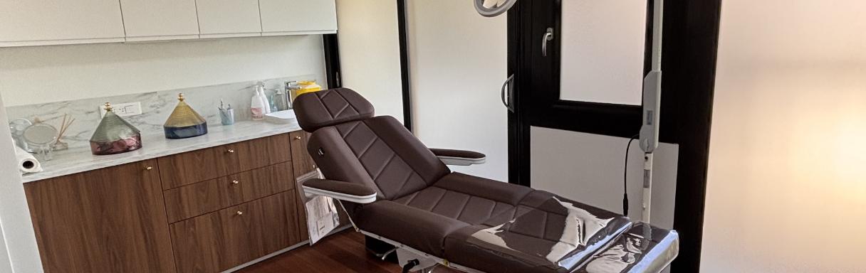 Traitement injectable contre les rides à Garches chez Dr Mélanie HERZ - Médecine Esthétique & Lasers Médicaux