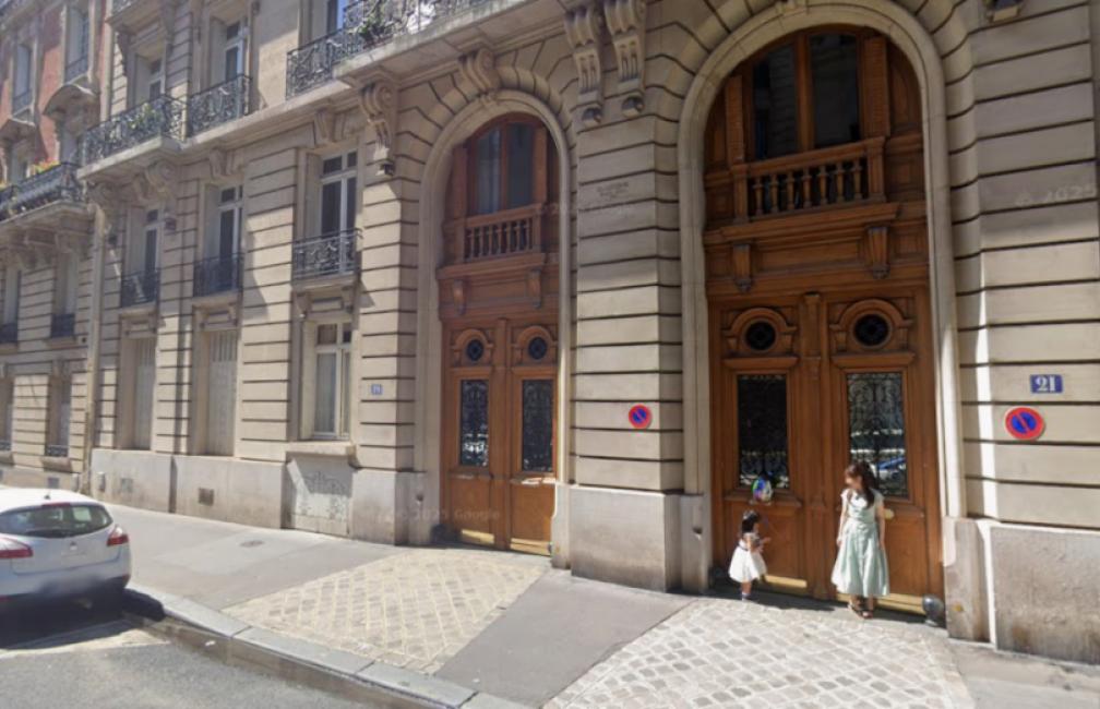 Chirurgienne plastique et esthétique à Paris