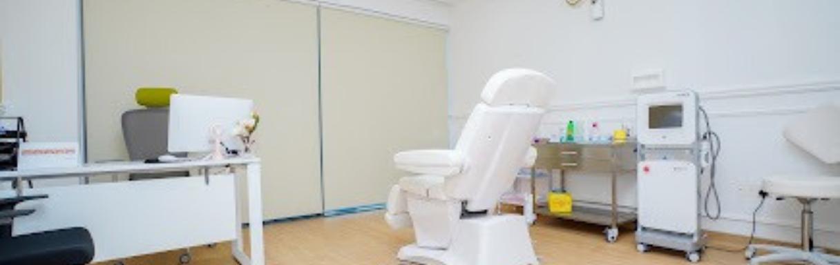 Injectables treatment for wrinkles in Ajman at Skin and Teeth Medical Center
