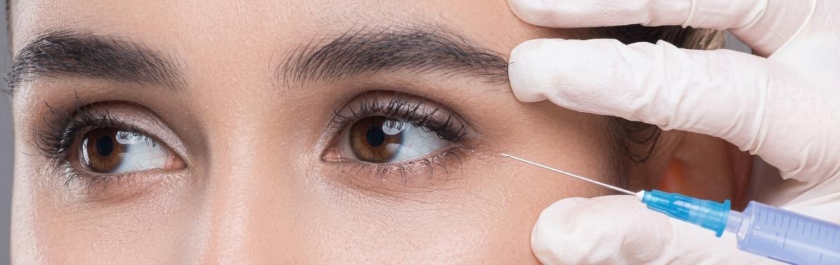 Injectables treatment for wrinkles in Greenford at Este Dent