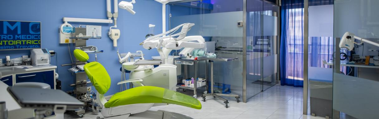 Trattamento iniettabile per rughe a Caltagirone presso Centro Medico Odontoiatrico dr Massimo Trovato srl - Dentista Caltagirone