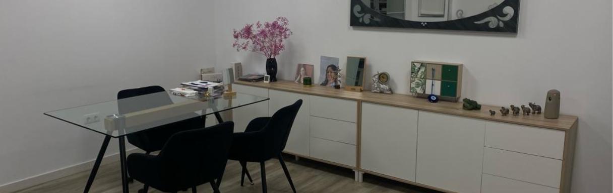 Tratamiento de inyectables para arrugas en Almería en Dra. Tania Lovin Medicina Estética