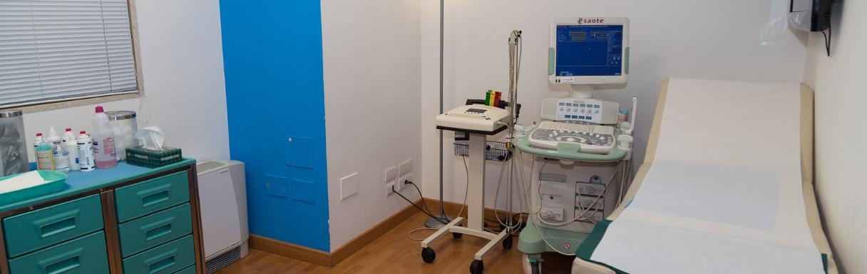 Trattamento iniettabile per rughe a San Giovanni la Punta presso Dr. Carlo Melloni, chirurgo plastico - Catania
