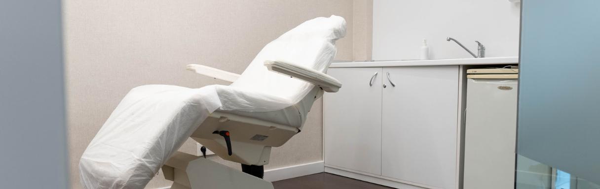 Tratamiento de inyectables para arrugas en Granada en Clínicas Be | Clínica de Injerto Capilar, Cirugía Estética y Obesidad en Granada