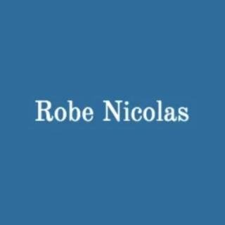Robe Nicolas Chirurgien Plastique et Esthétique
