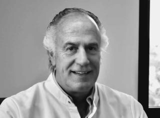Drs. Roger Kroll