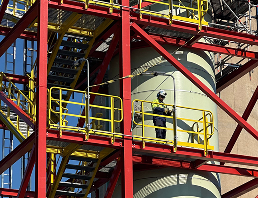 Die neue Anlage von Neste zur Aufbereitung von verflüssigtem Kunststoffabfall zu hochwertigen petrochemischen Rohstoffen befindet sich in der bestehenden Raffinerie des Unternehmens in Porvoo, Finnland, Bild: Neste