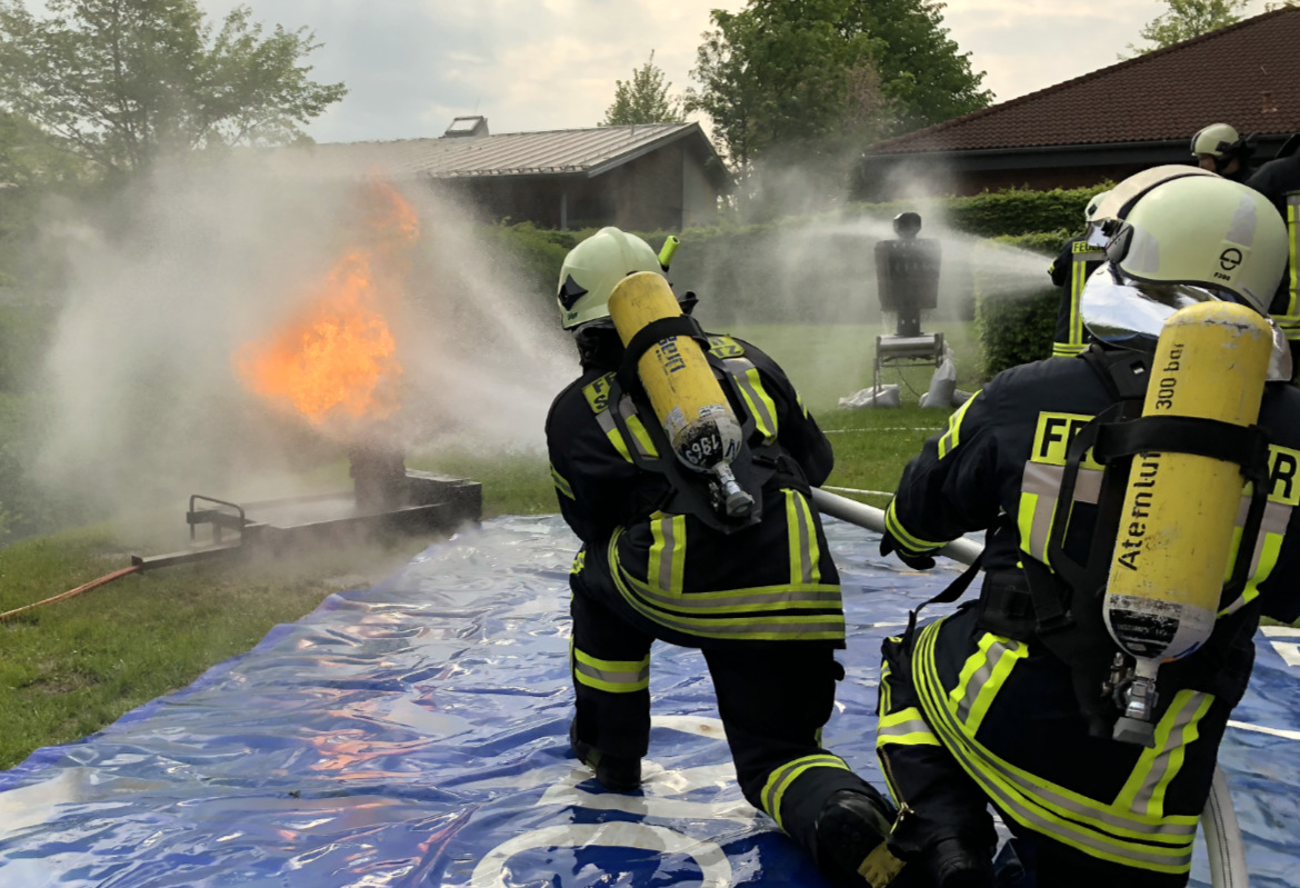 Löschtraining mit Brandsimulationsanlagen