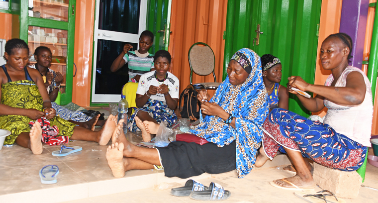 ARENA Perlenstickerei in der Reintegration