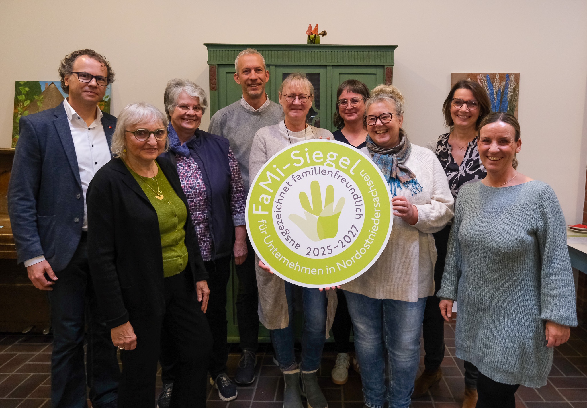 Übergabe des FaMi-Siegels