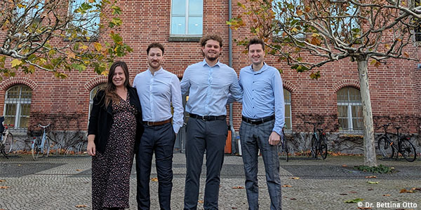Gruppenbild v.l.n.r.: Dr. med. Vanessa Hubertus, Jacob Spinnen, MD/PhD, Lennard Kenneth Shopperly, Prof. Dr. med. Peter Vajkoczy 