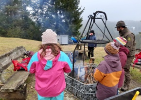 Junior Ranger draußen unterwegs