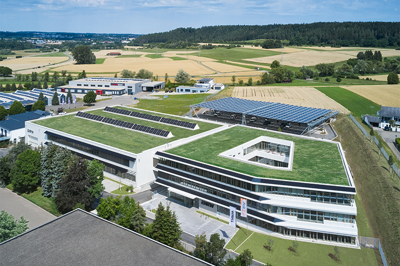 Betriebsgebäude ENRW, Rottweil-Neufra (A + IA: blocher partners GmbH, Stuttgart | arbol Landschaftsarchitektur Iris Grimm + Alexander Mezger Freie Landschaftsarchitekten Part mbB, Rottweil) © Joachim Grothus