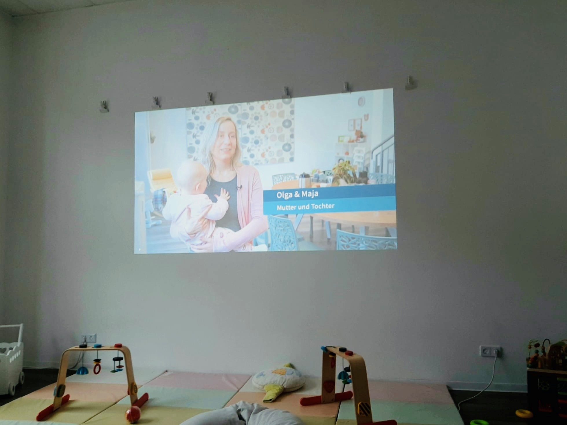 290 pixel image width