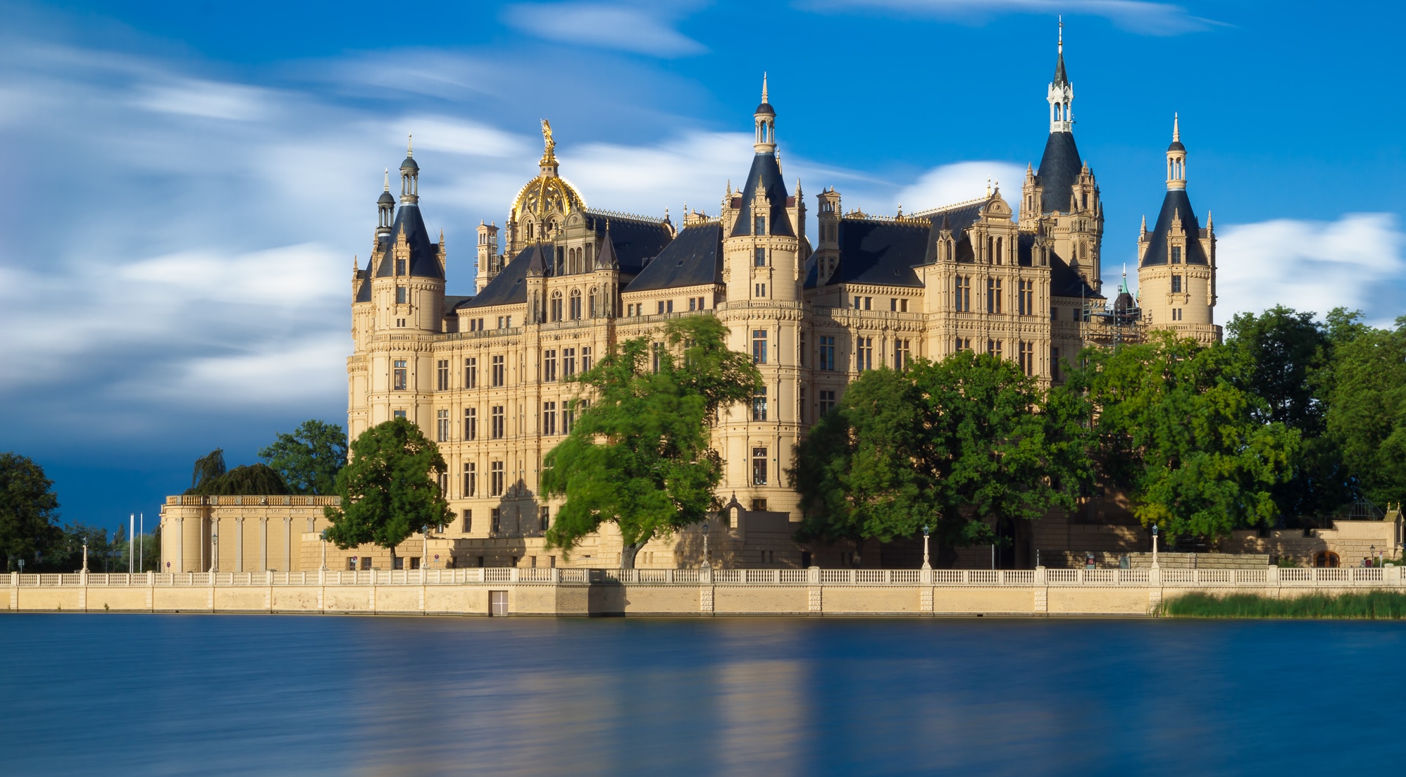 290 pixel image width