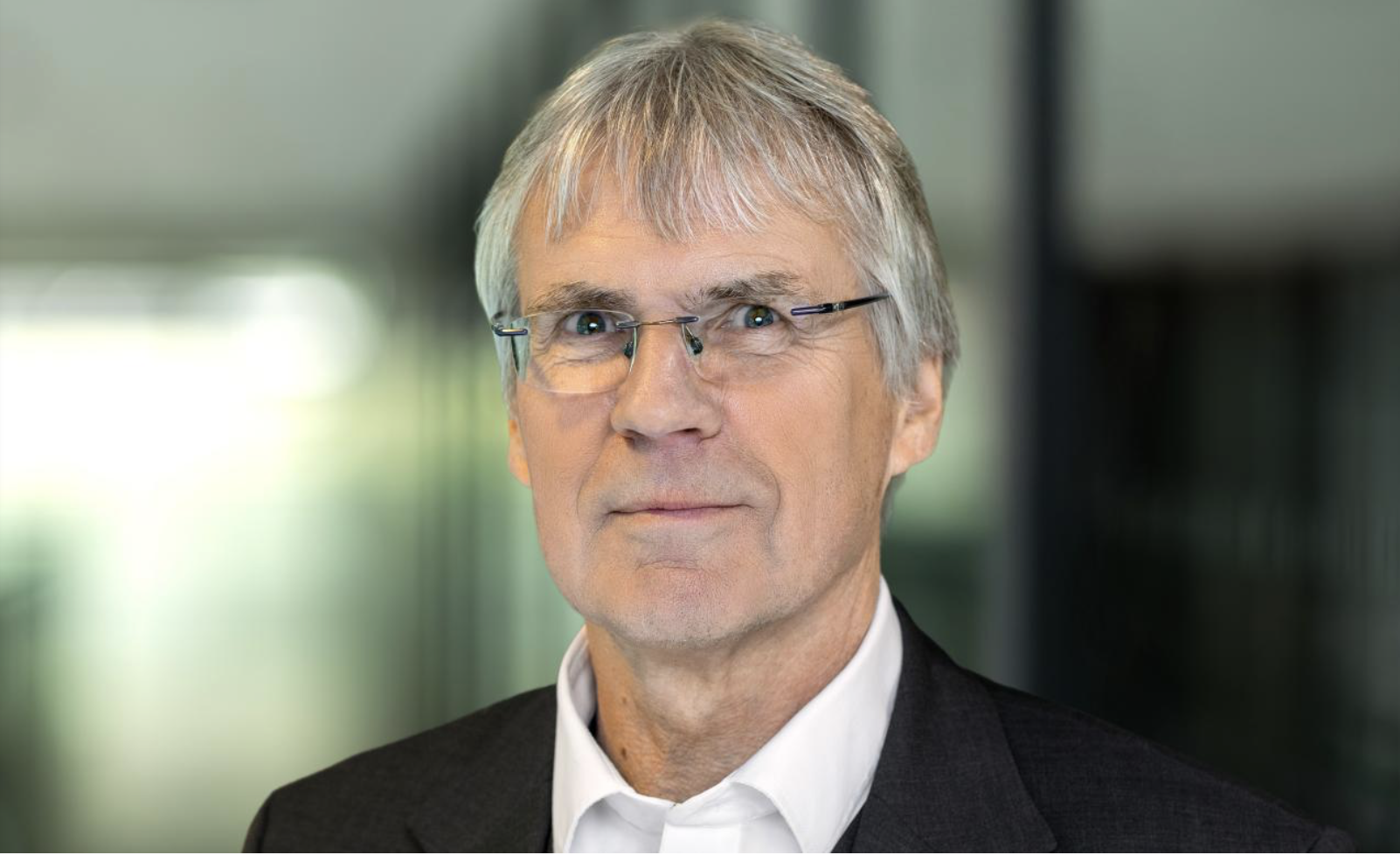 290 pixel image width