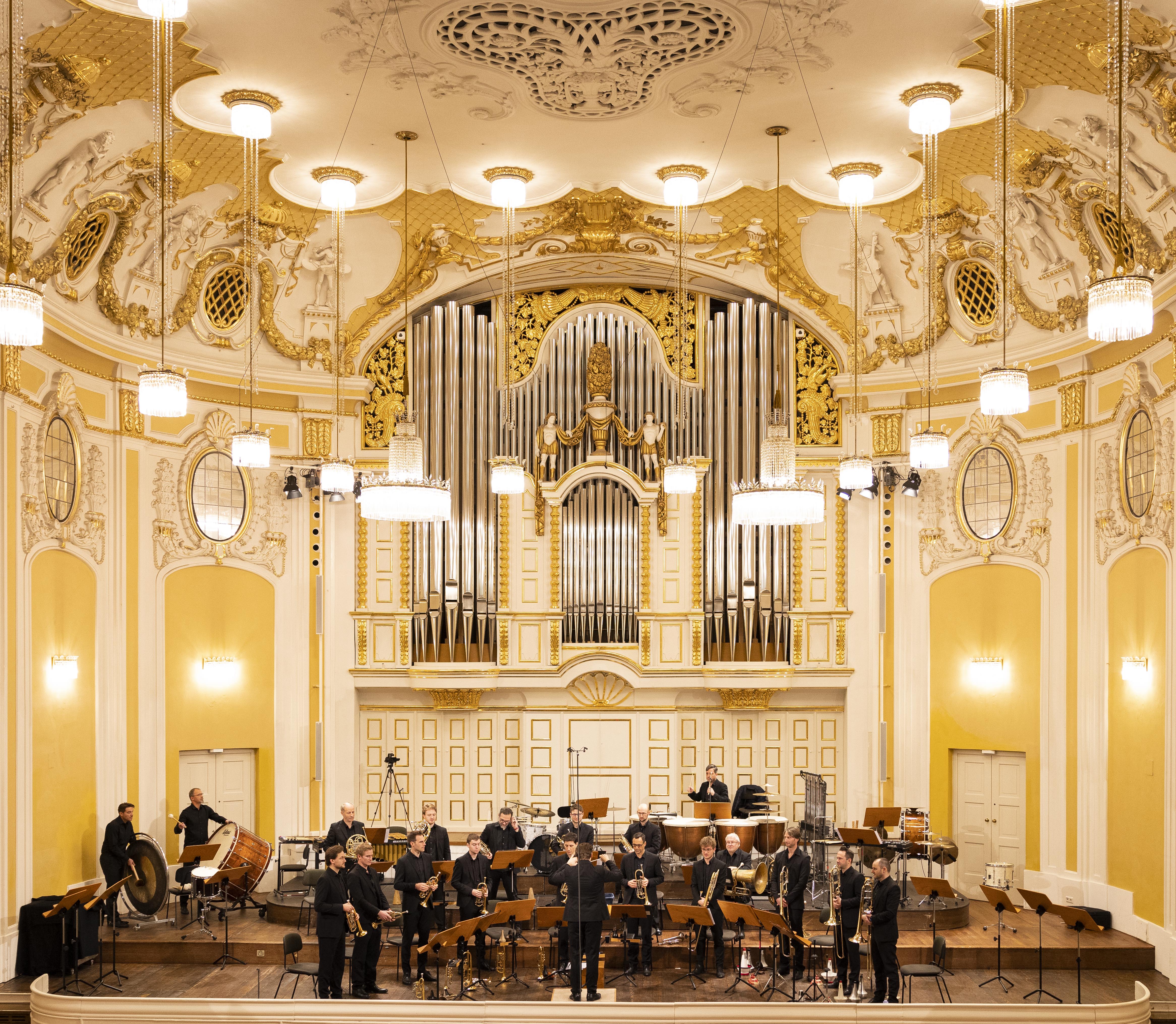 MOZARTEUMORCHESTER SALZBURG