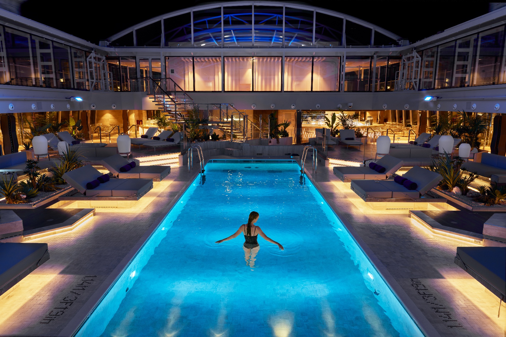 600 pixels wide image