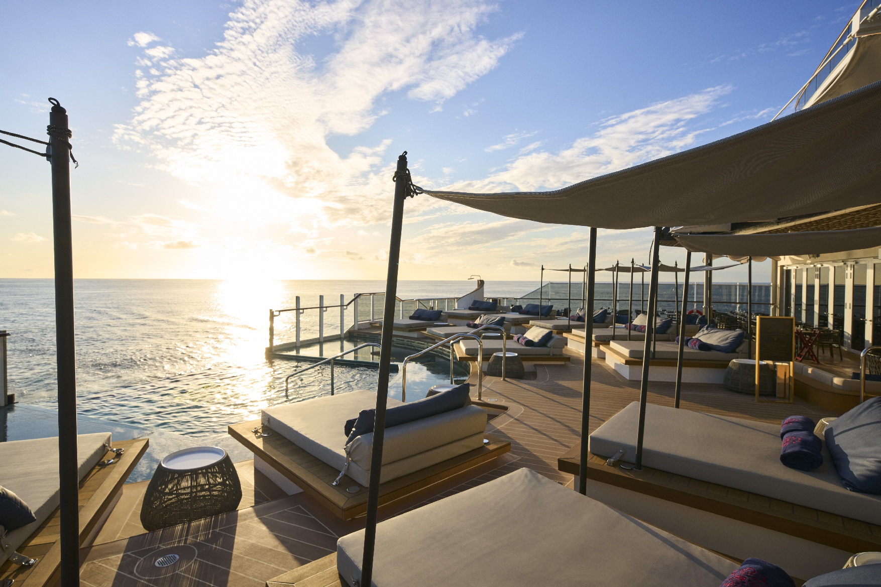 600 pixels wide image