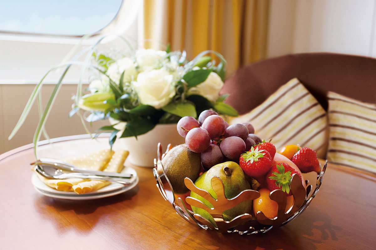 600 pixels wide image