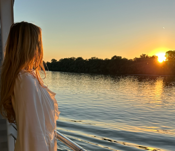 600 pixels wide image