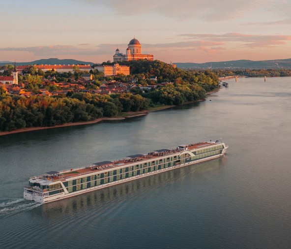 600 pixels wide image