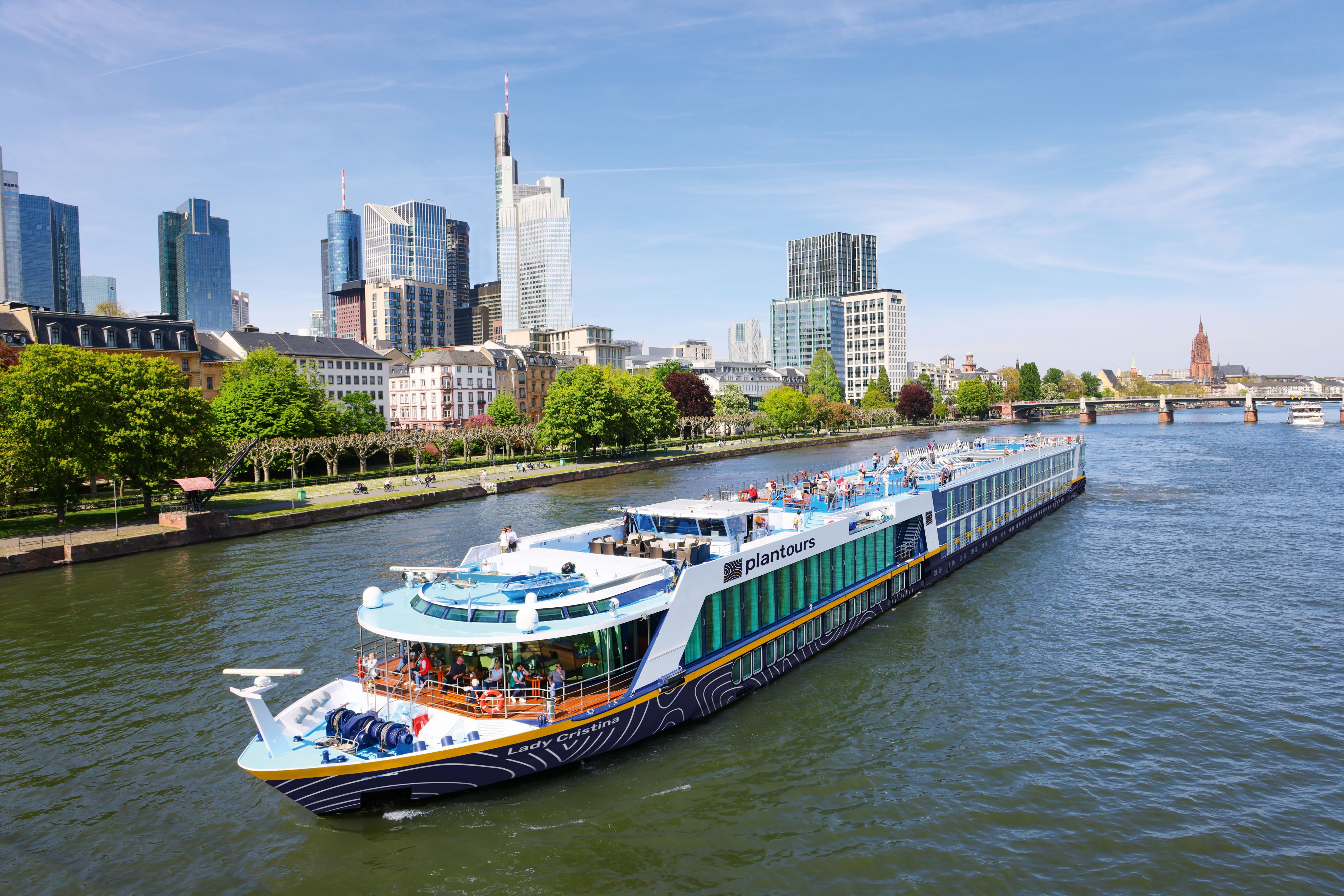 600 pixels wide image