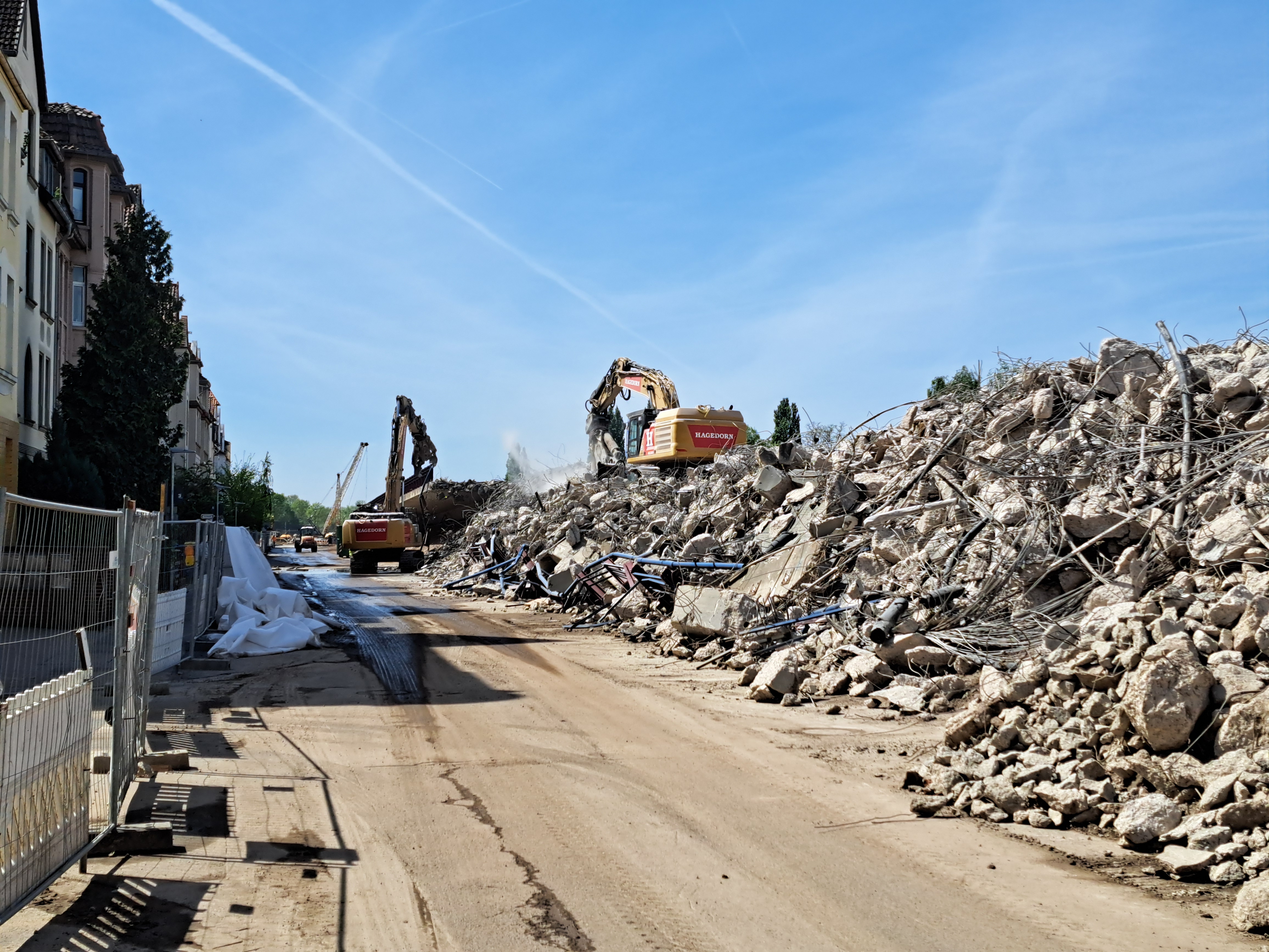 290 pixel image width