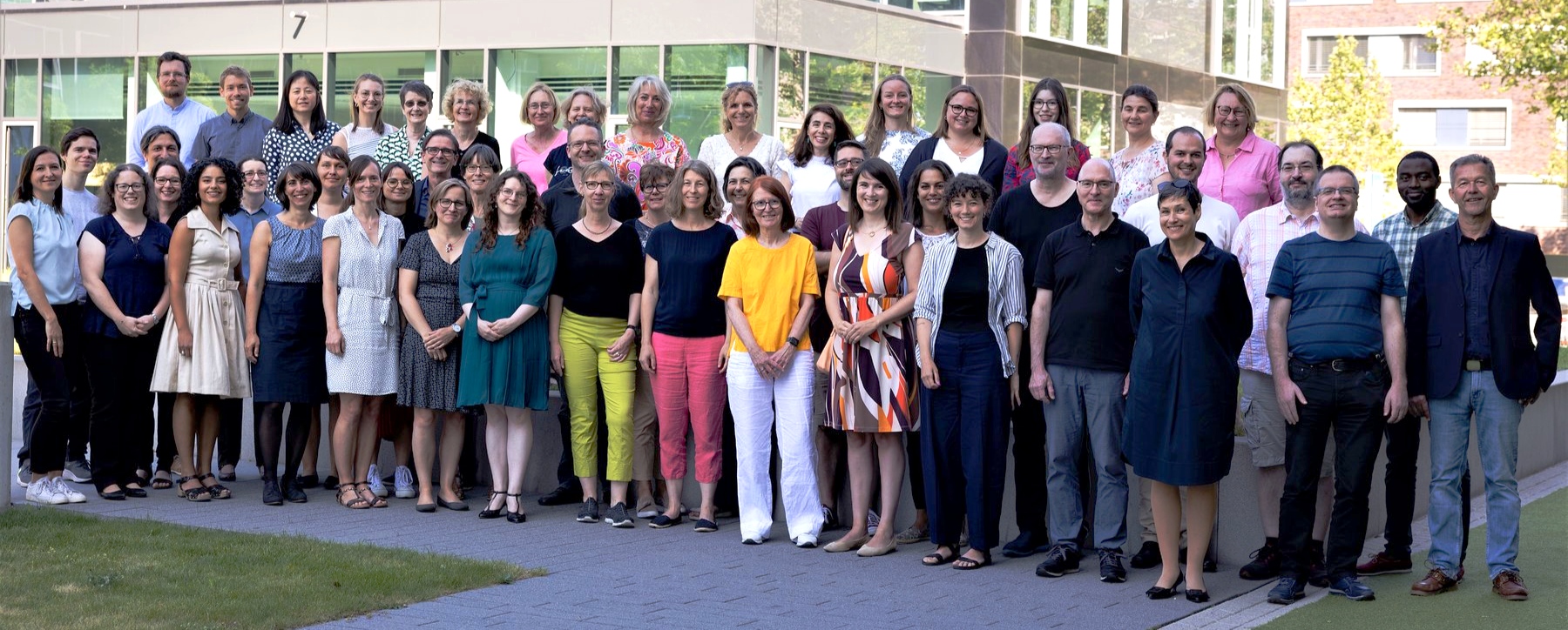 600 pixels wide image