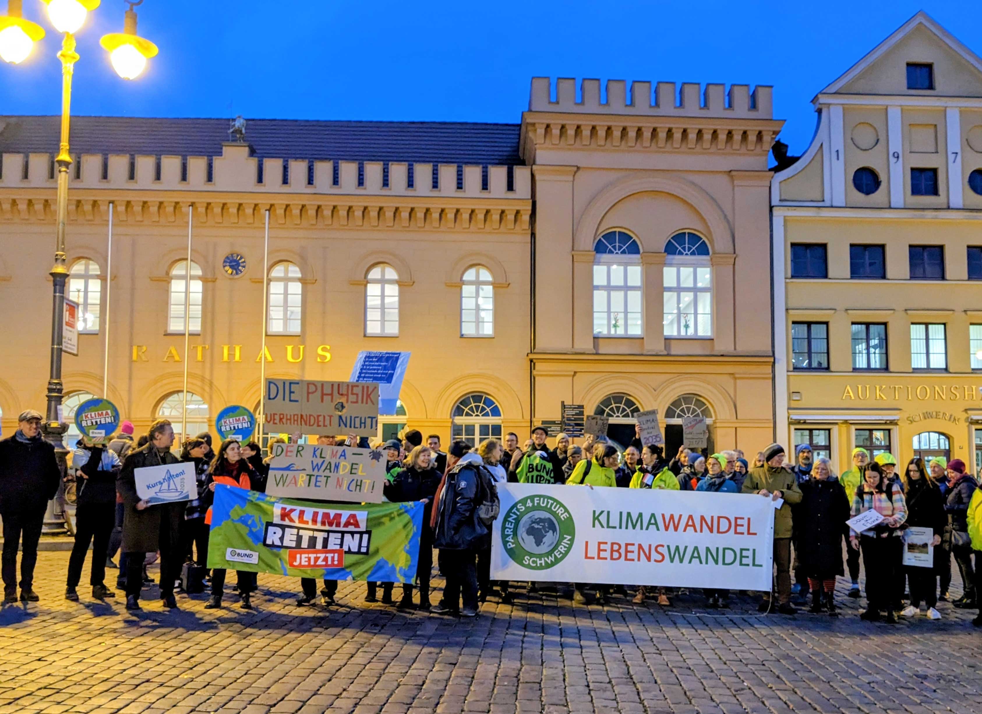 600 pixels wide image