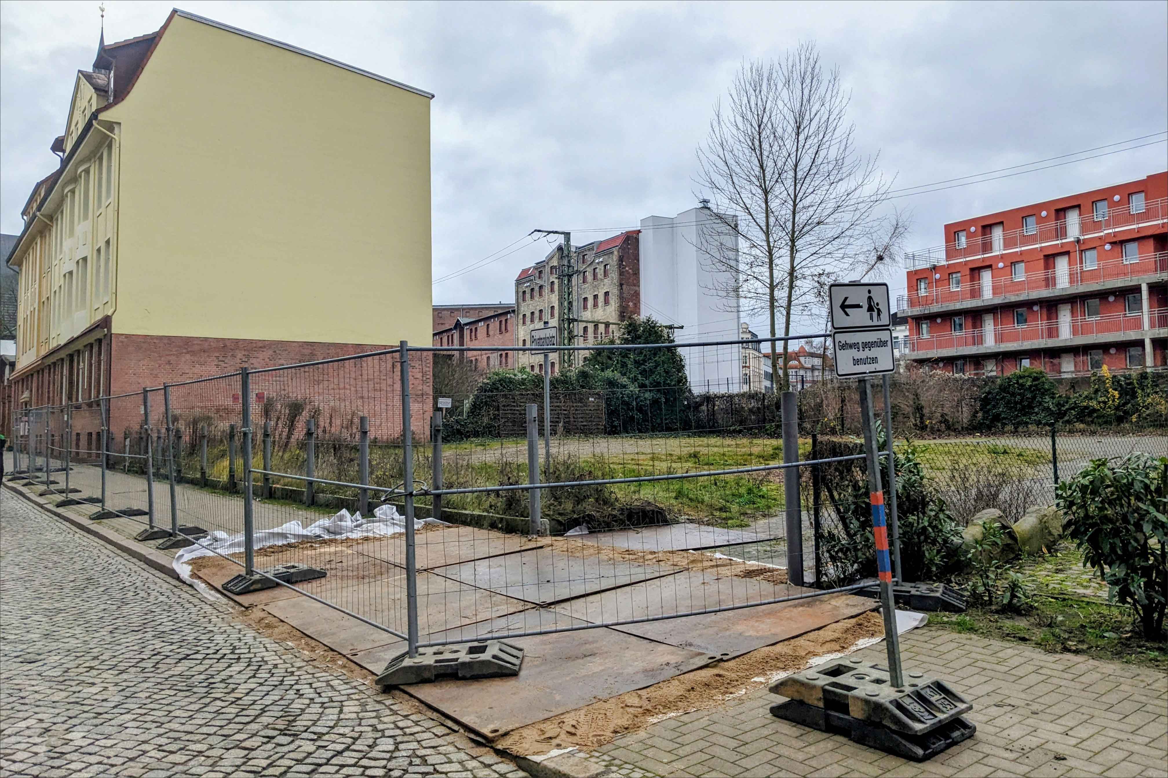 600 pixels wide image