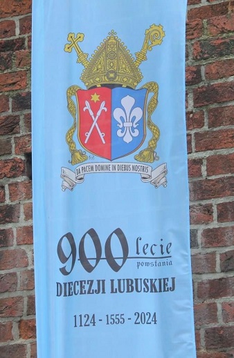 900 Jahre Lebus Wappen