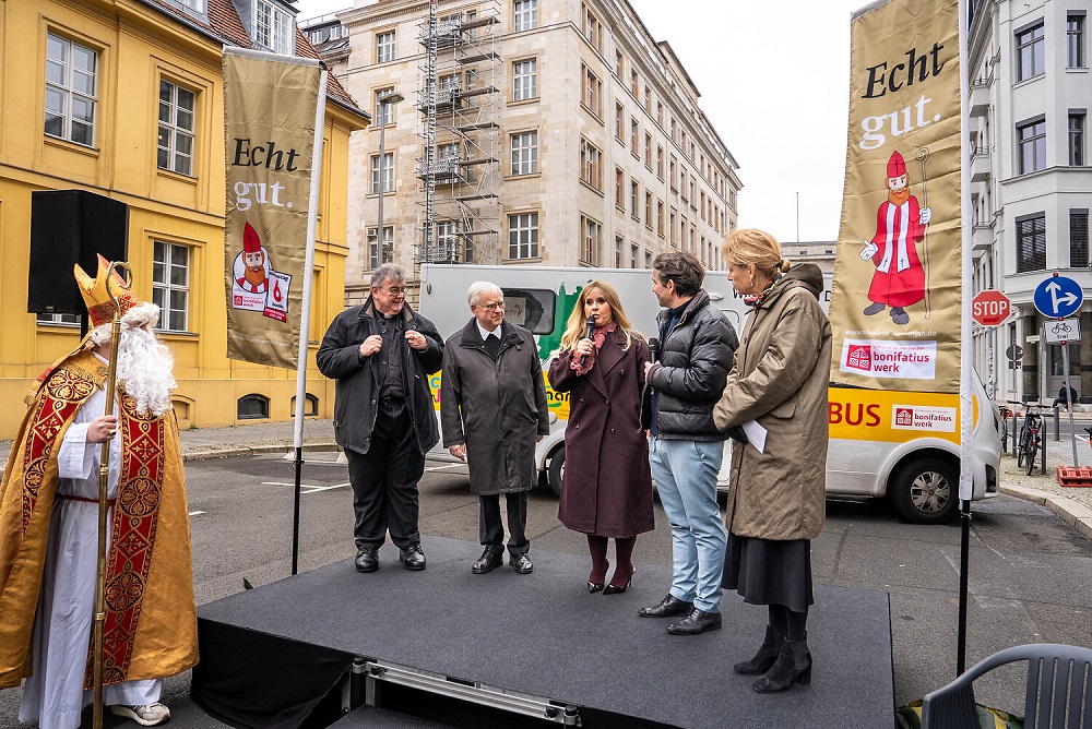 Eröffnung Nikolausaktion Bonifatiuswerk, Foto: Salzmann