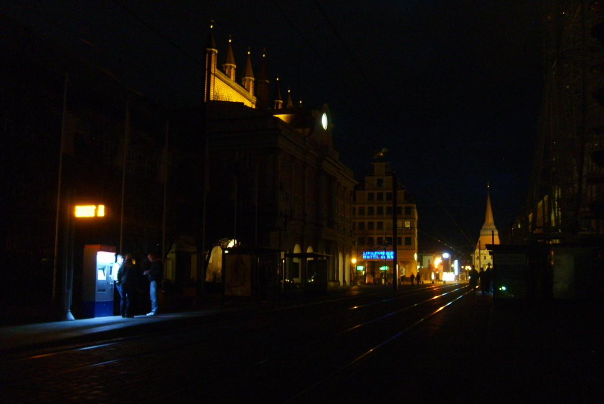 Earth Hour am Rathaus. | Foto: Archiv