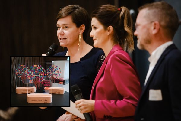 Der erste Rostocker Inklusionspreis wurde auf dem Ehrentsamtball verliehen. Foto: Jennifer Burgert