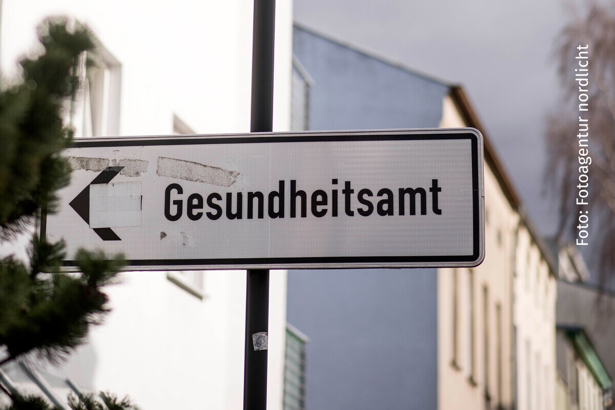 Wegweiser zum Gesundheitsamt | Foto: Fotoagentur nordlicht