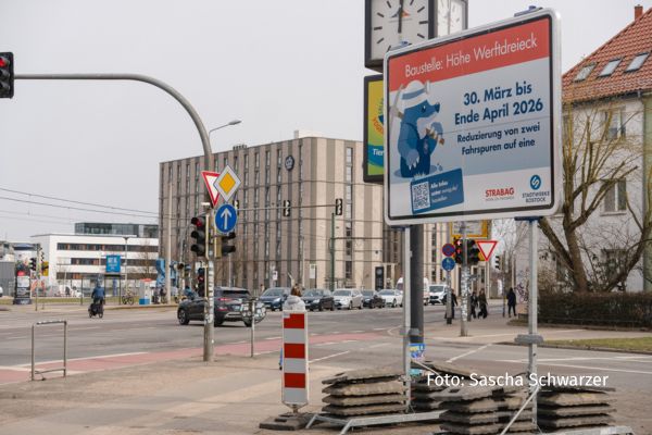 Wegen der Verlegung neuer Fernwärmeanschlüsse kommt es auf der Lübecker Straße zu Verkehrseinschränkungen. Foto: Sascha Schwarzer